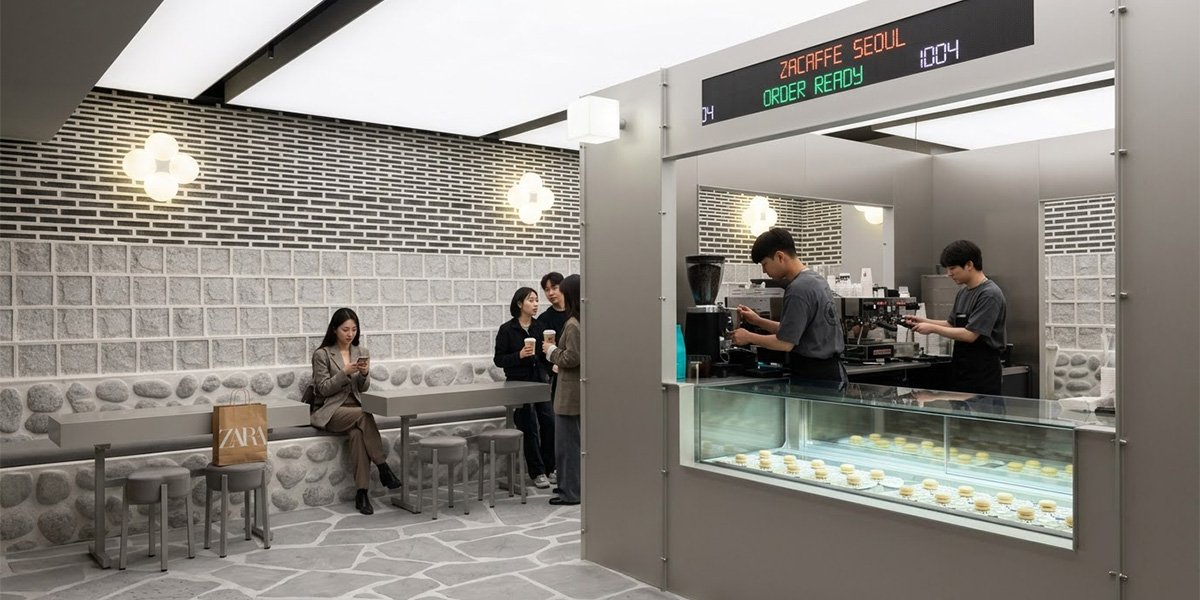 자라 강남 플래그십 스토어 1층에 마련된 자카페 내부